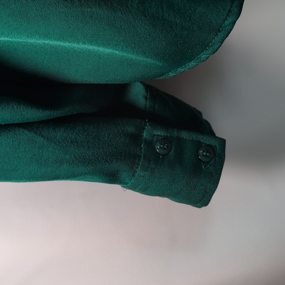 Emerald Green Women's Button-Up Blouse - Picture 7 of 9